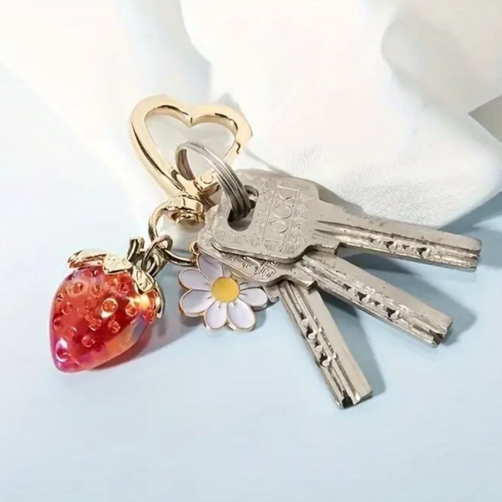 Strawberry & Floral Bag Charm - Picture 4 of 4
